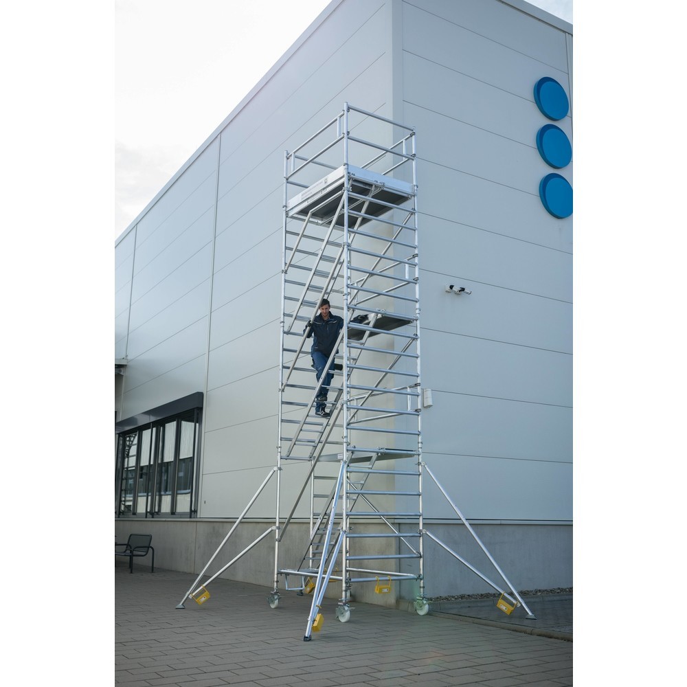 Produktabbildung Nr. 2: Munk Rollgerüst 1,35 x 3,0 m mit Schrägaufstiegen & Ausleger Plattformhöhe 4,35 m